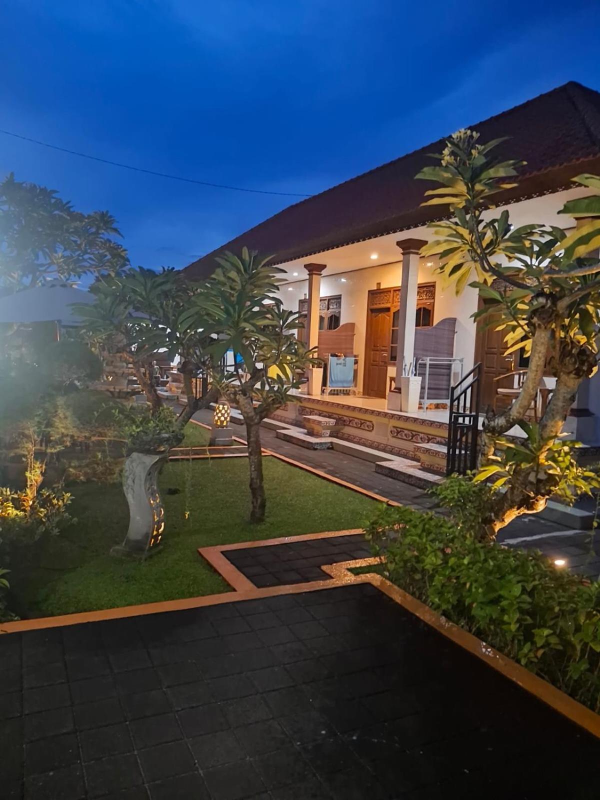 Frangipani Homestay Nusa Dua  Zewnętrze zdjęcie