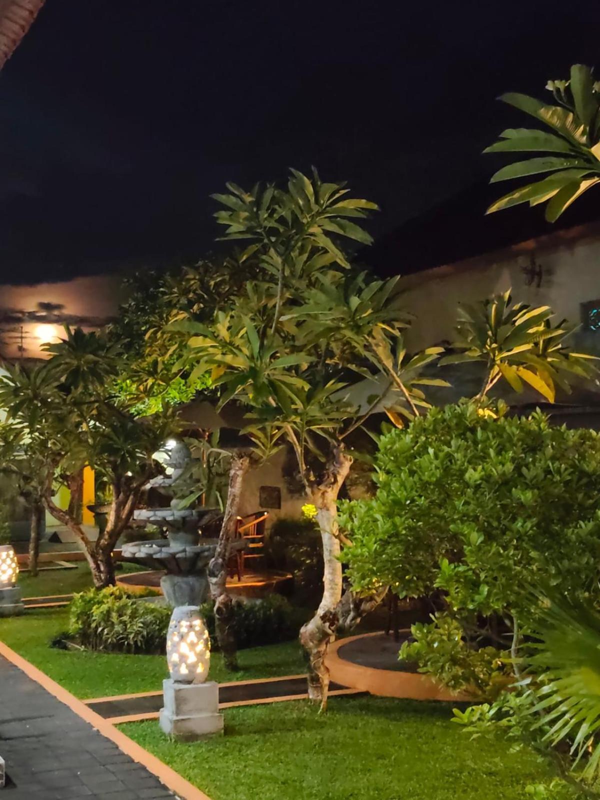 Frangipani Homestay Nusa Dua  Zewnętrze zdjęcie