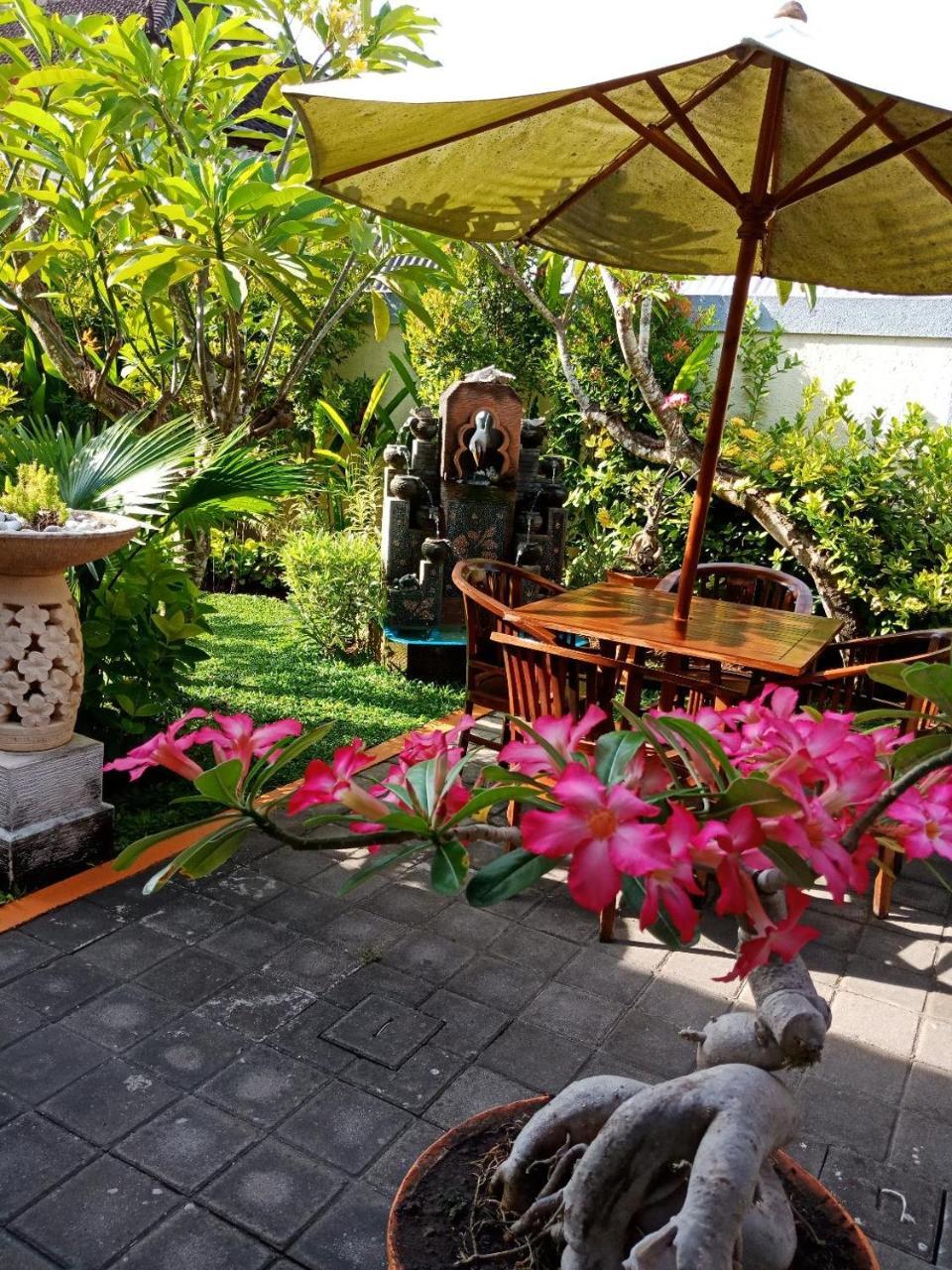 Frangipani Homestay Nusa Dua  Zewnętrze zdjęcie